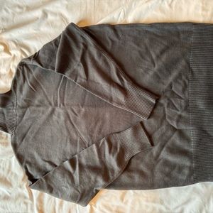 Universal Standard pre owned  turtle neck sweater  in small